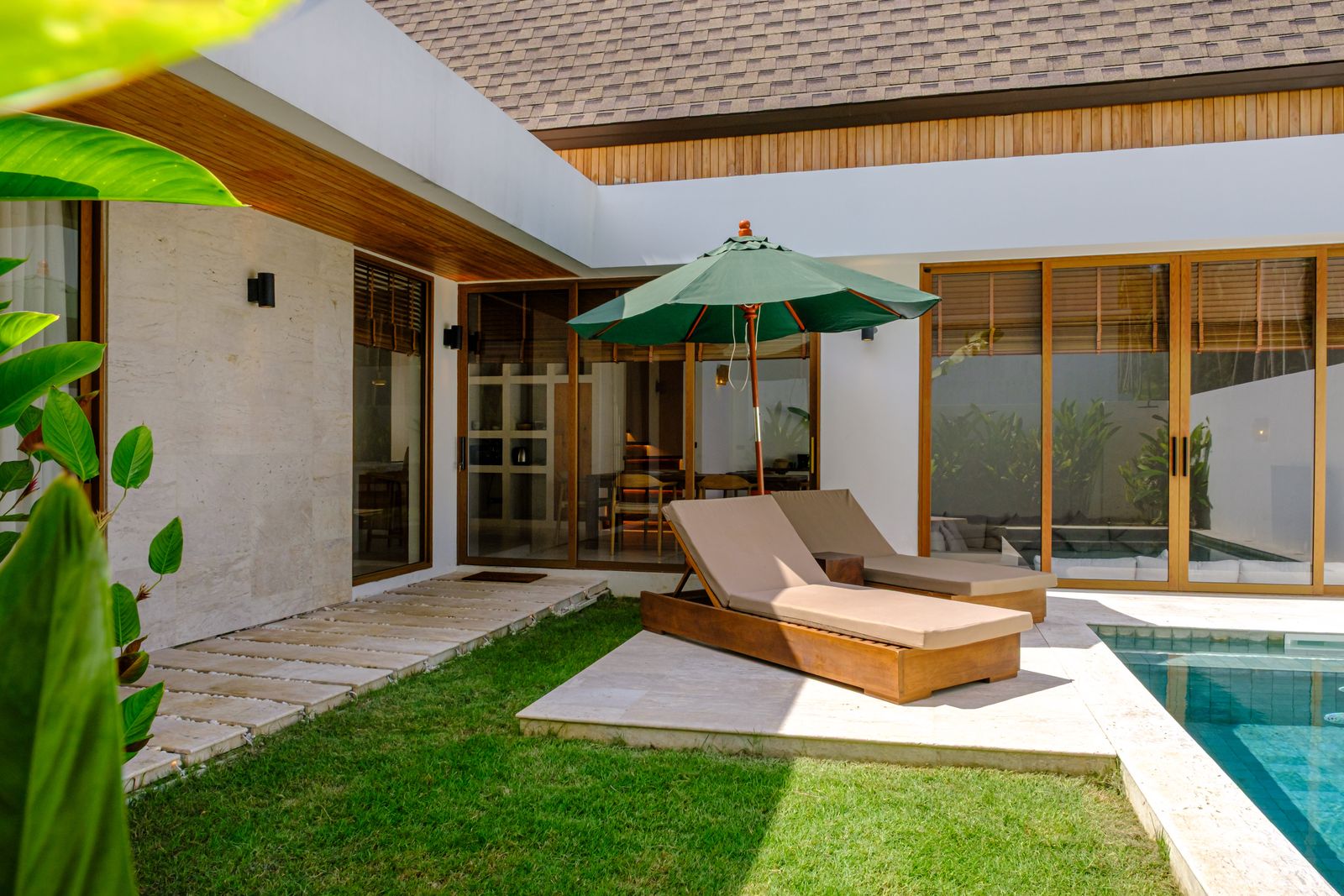 Sun deck