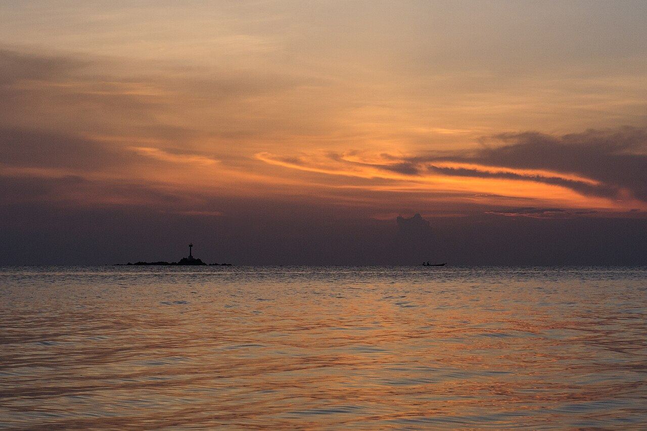 Orange sunset over the Gulf of Thailand seen from Koh Phangan